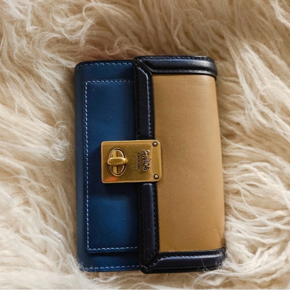 Coach Blue and Tan Key & Card Holder